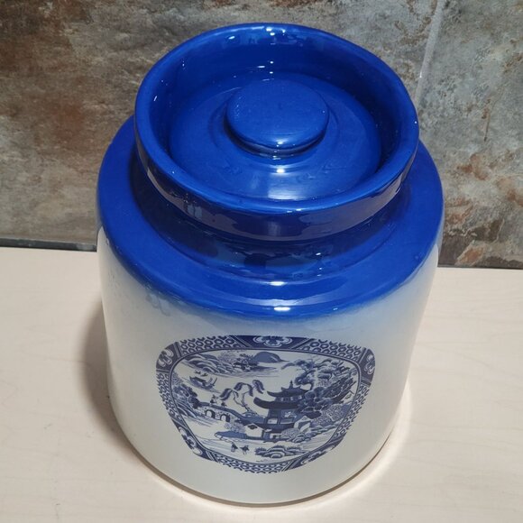 Vintage Blue Willow Canister with Lid Storage Jar Large - Picture 3 of 11